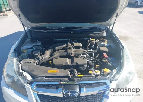 2014 Subaru Legacy 2.5I Limited z USA, uszkodzony, nr VIN 4S3BMBL69E3009746